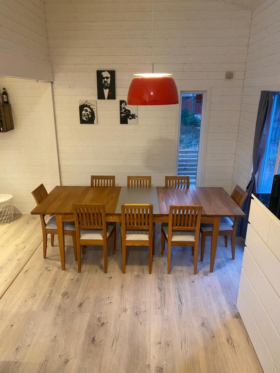 Fotografie z fotogalerie ubytování Stuga på ö / närhet till vatten v destinaci Mariestad