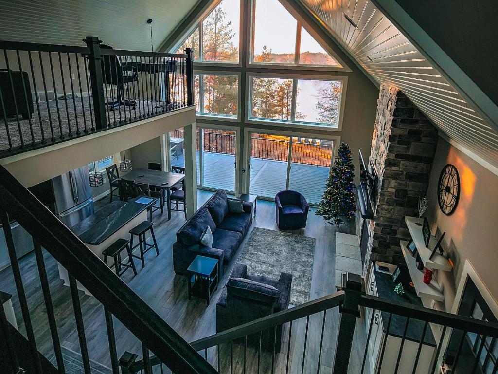 Χώρος καθιστικού στο Lake Sherwood Chalet