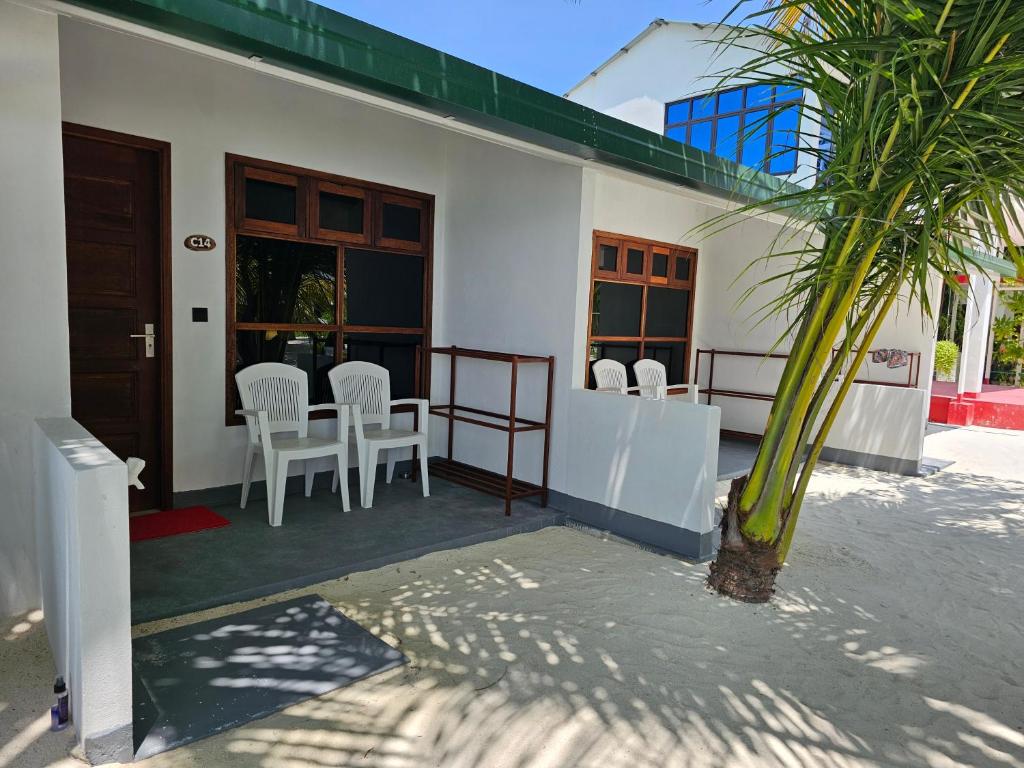 Fotografie z fotogalerie ubytování Lagoon View Maldives v destinaci Bodufolhudhoo