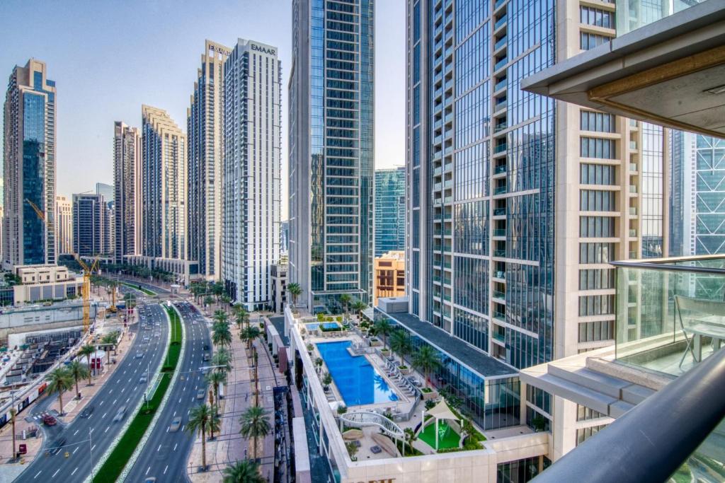 Nespecifikovaný výhled na destinaci Dubaj nebo výhled na město při pohledu z prázdninového domu