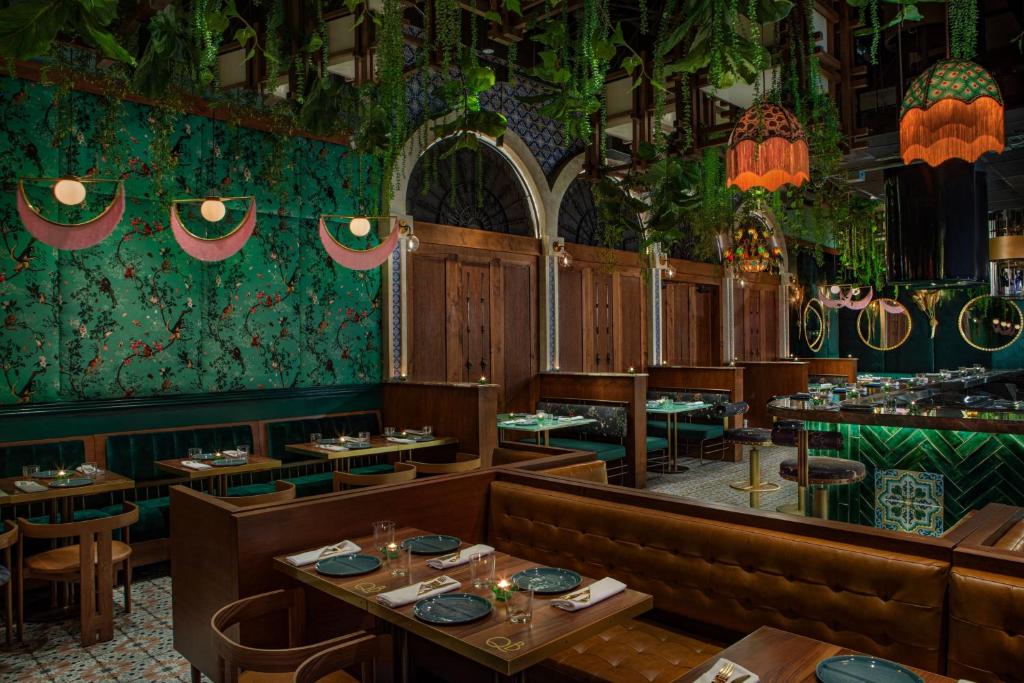 Moxy Downtown Los Angeles photo