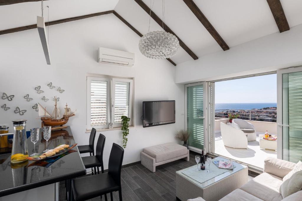 MARLEA sea-view apartments