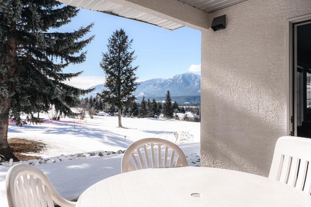 Nespecifikovaný výhled na hory nebo výhled na hory při pohledu z aparthotelu