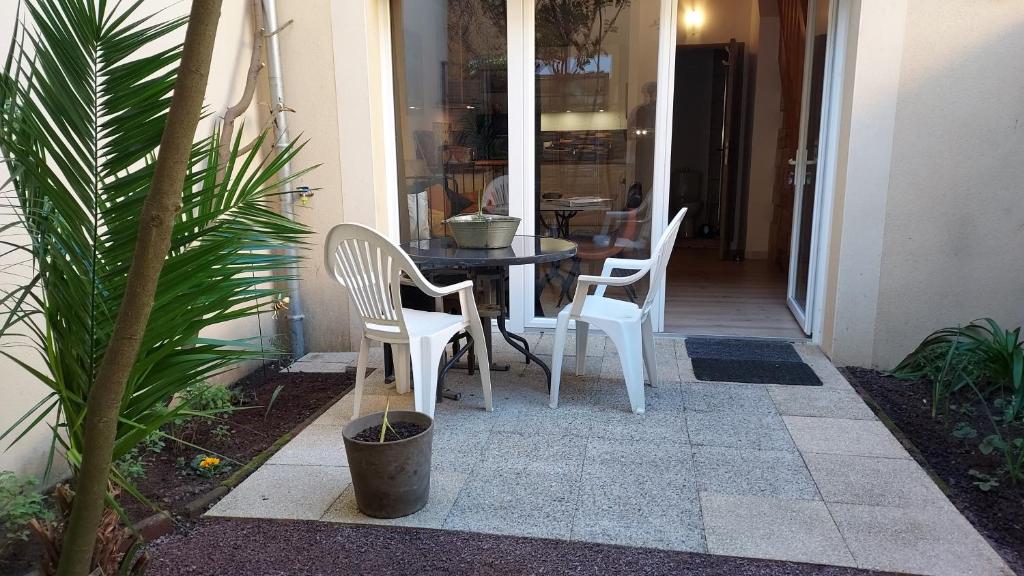 Patio nebo venkovní prostory v ubytování Duplex Sables d'Or