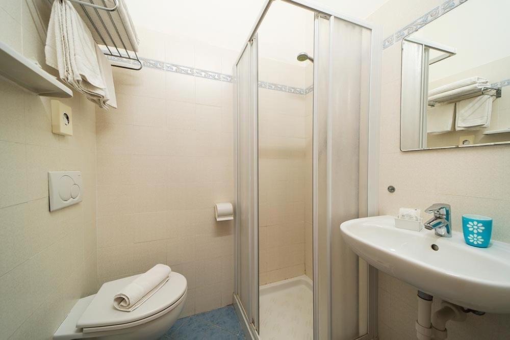 Koupelna v ubytování Hotel Belmare