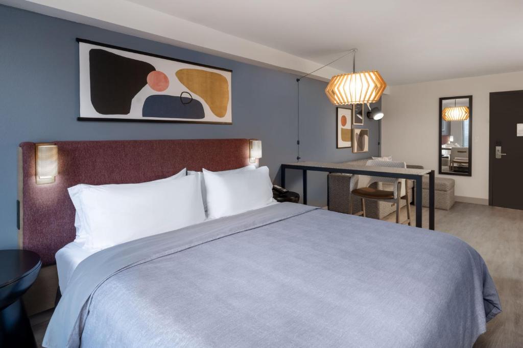 Atwell Suites Austin Airport by IHG photo