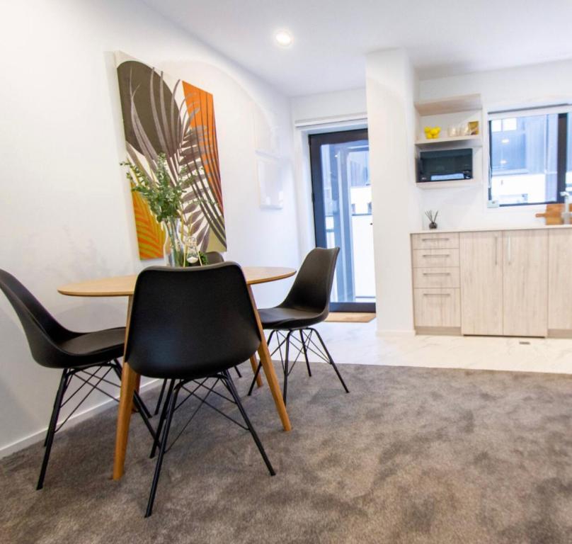 3Mins to Hospital & Hagley Park - Resim 9