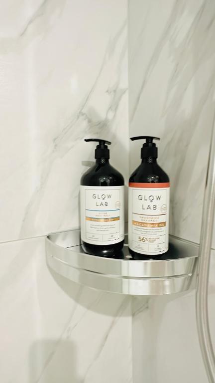 3Mins to Hospital & Hagley Park - Resim 31