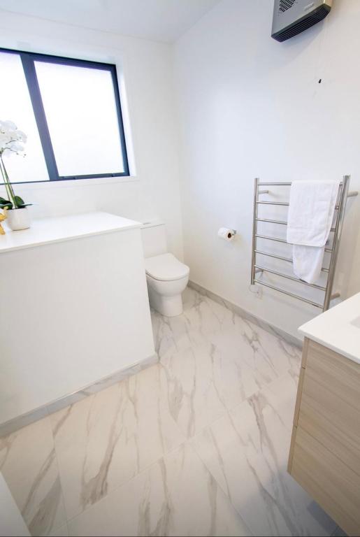 3Mins to Hospital & Hagley Park - Resim 32