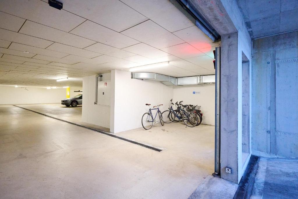 Jízda na kole v ubytování Hotel am Kreisel Self-Check-In by Smart Hotels nebo okolí