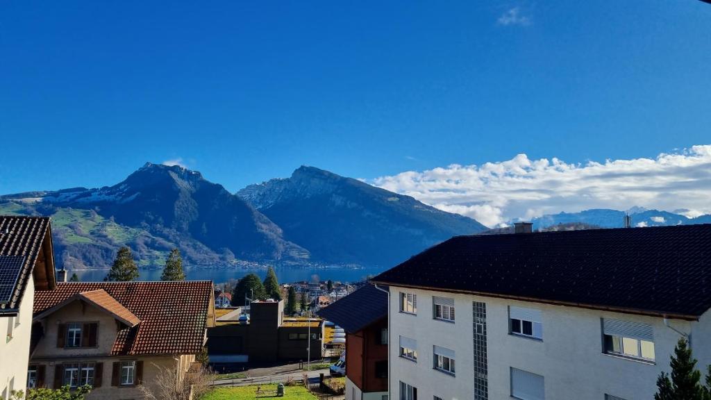 Nespecifikovaný výhled na hory nebo výhled na hory při pohledu z apartmánu