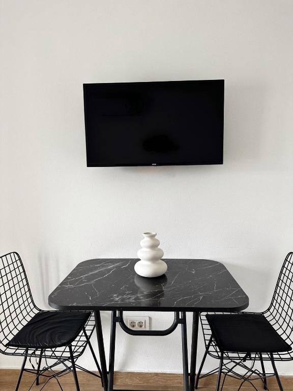 TV a/nebo společenská místnost v ubytování Danin apartmani