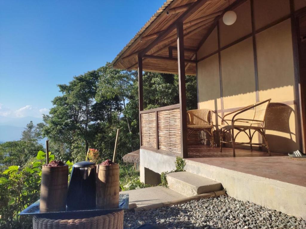 Balkón nebo terasa v ubytování Art Mile Kalimpong