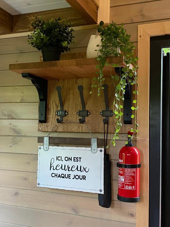 Certifikát, hodnocení, plakát nebo jiný dokument vystavený v ubytování La Tiny House de Nanou