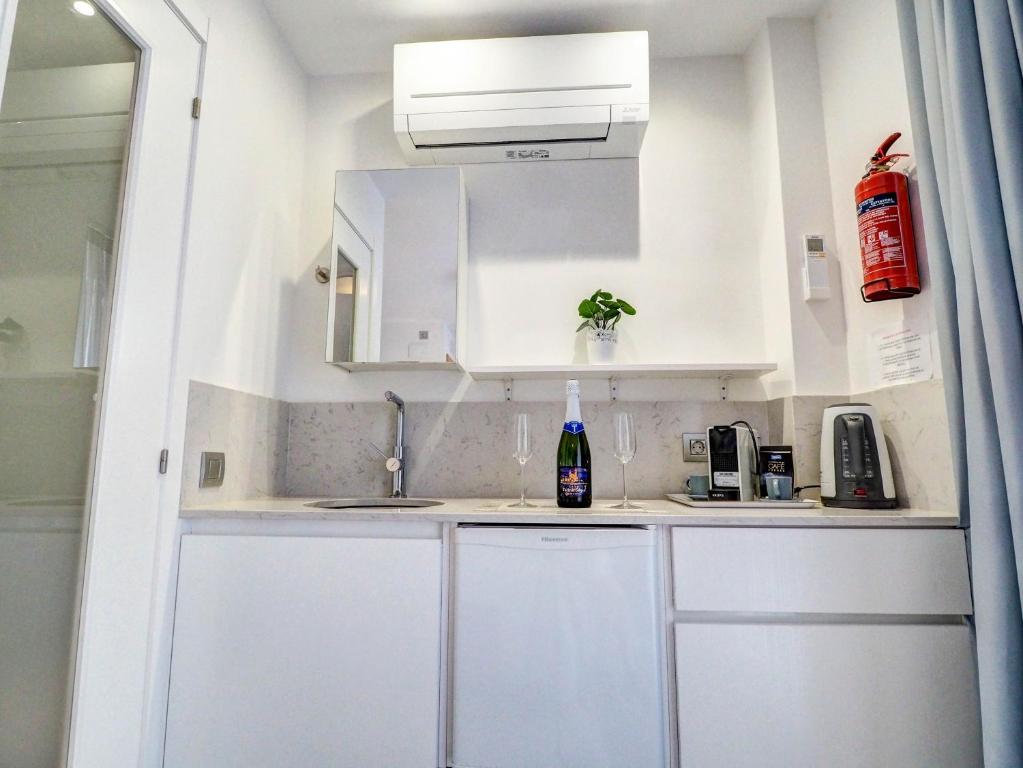 Kuchyňa alebo kuchynka v ubytovaní Blue Serenity by Hello Homes Sitges