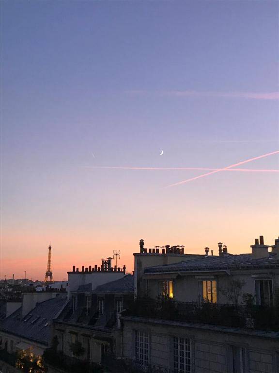 Fotografia z galérie ubytovania Loft avec vue sur Tour Eiffel v Paríži