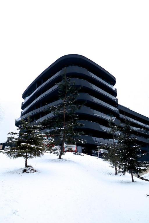 SAVOIE Apartments Bukovel - Appartement Avec Vue Sur La Montagne