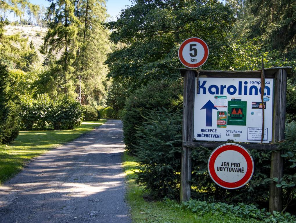Certifikát, hodnocení, plakát nebo jiný dokument vystavený v ubytování Camping Karolina