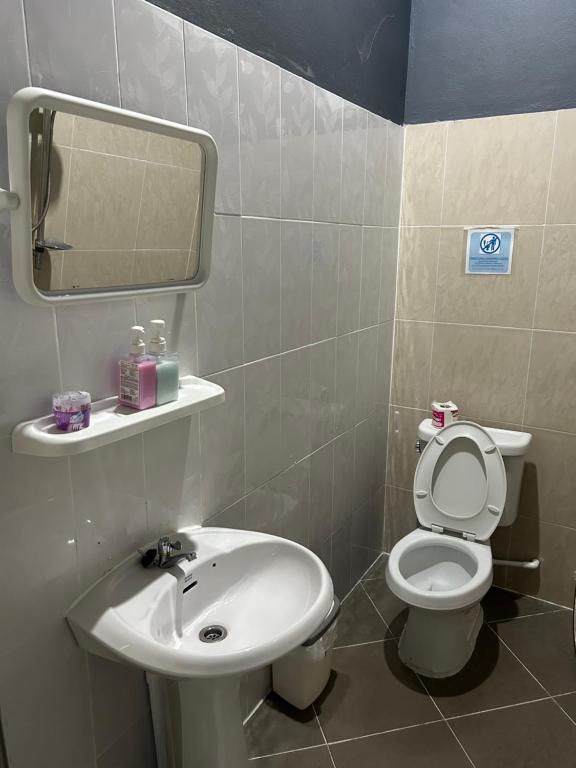 Koupelna v ubytování Labella samet guesthouse
