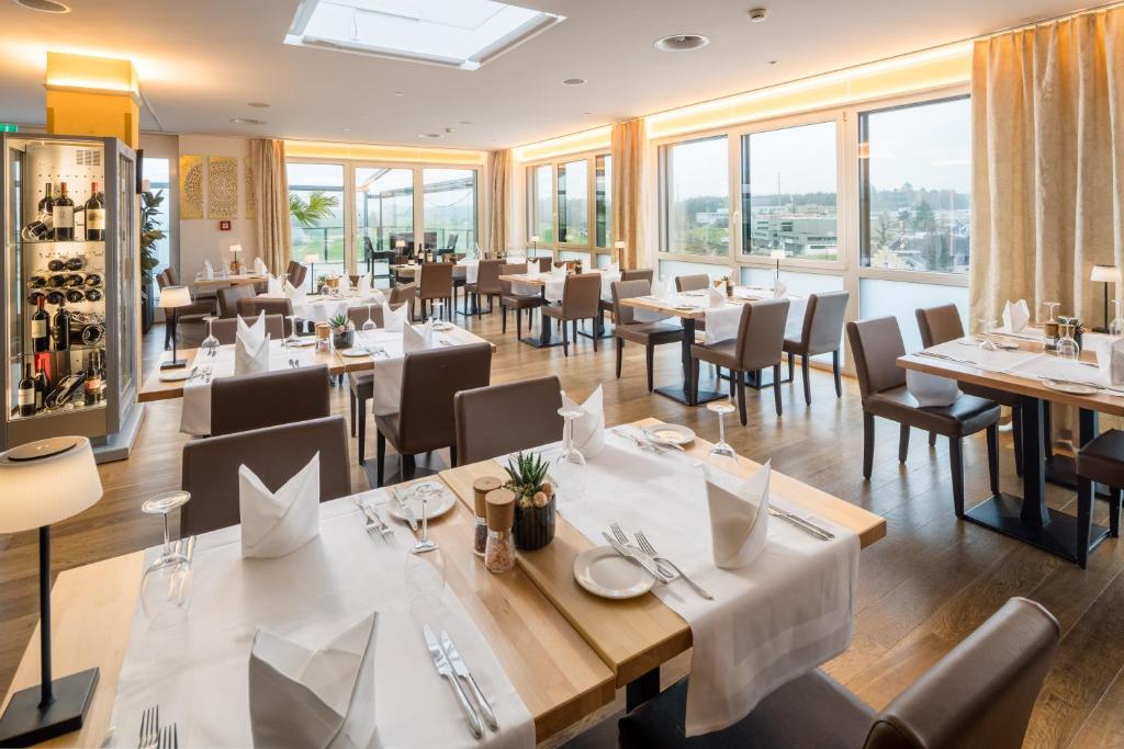 Restaurace v ubytování Hotel Swiss Star