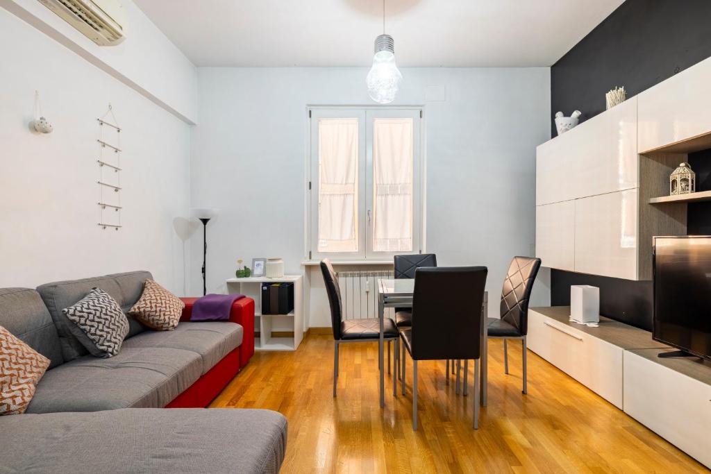 Comfortable apartment Via Appia - B