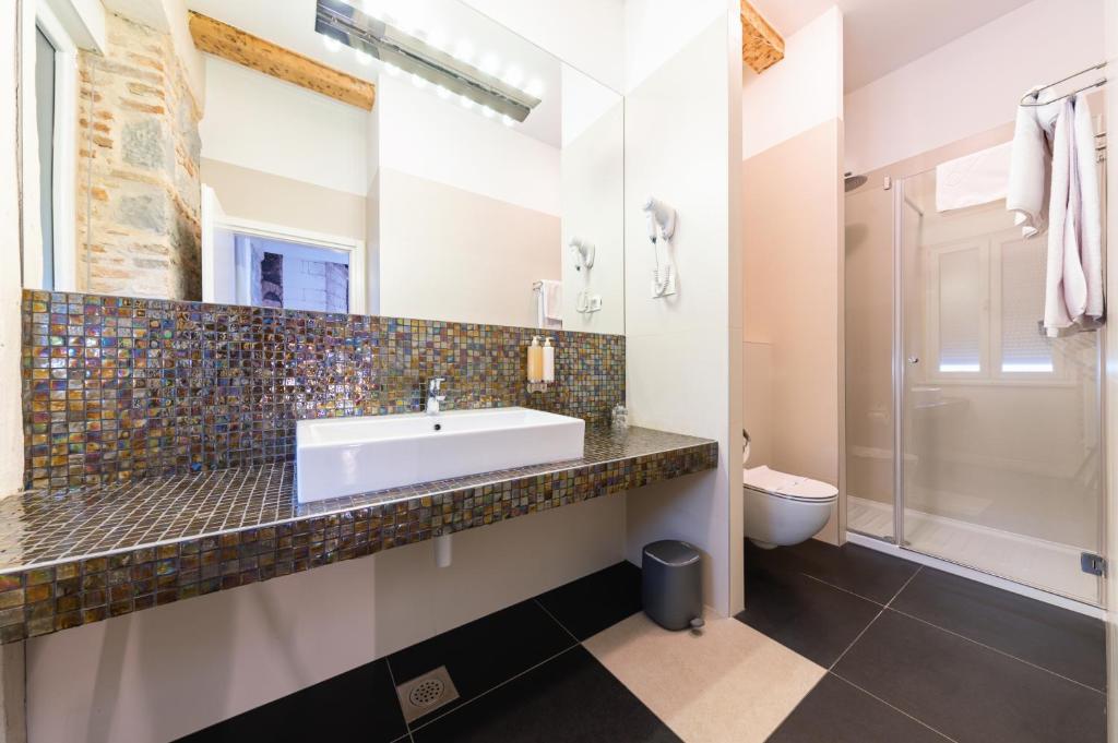 Azur Palace Luxury Rooms - 16