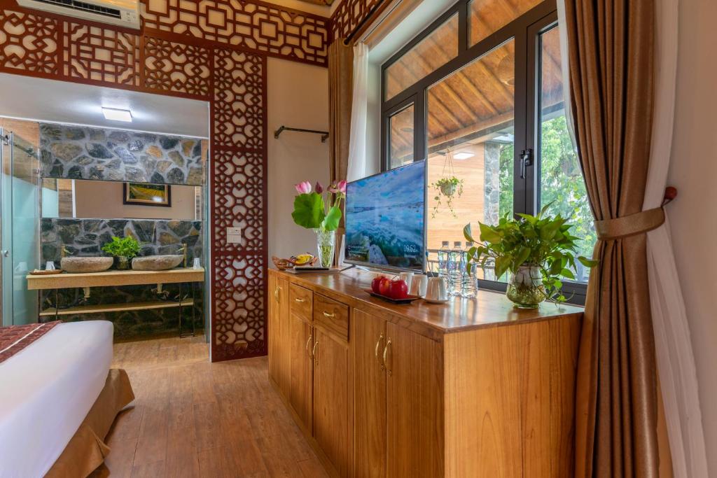 Kuchyň nebo kuchyňský kout v ubytování Tam Coc Serenity Hotel & Bungalow