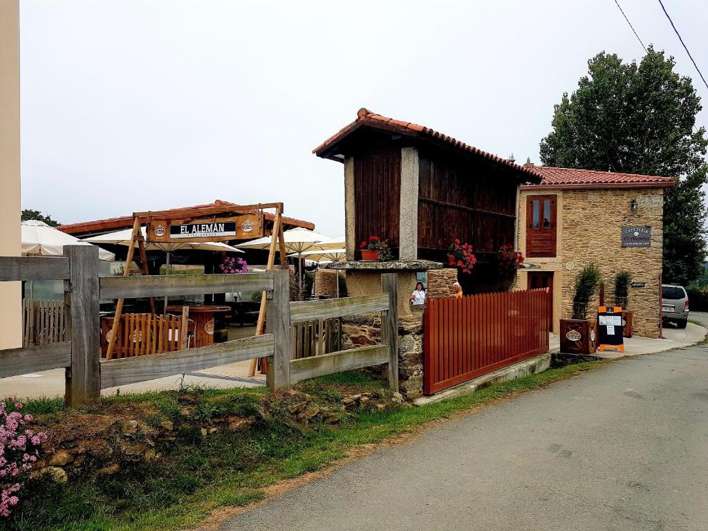 Budynek, w którym mieści się hostel