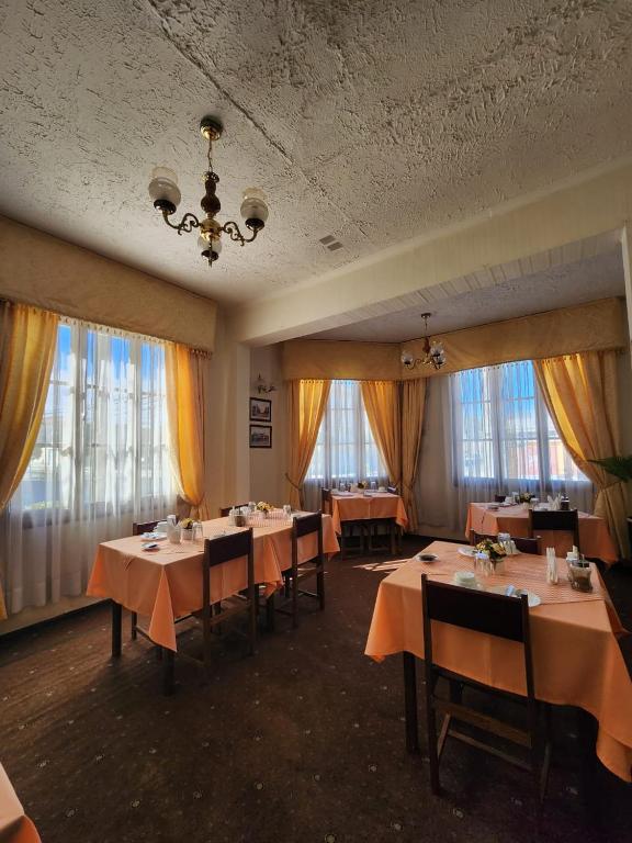 Restaurace v ubytování Hotel Mercurio