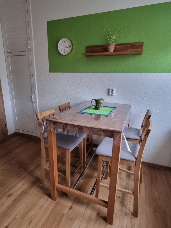 Fotografie z fotogalerie ubytování Ferienwohnung Cumbach v destinaci Rudolstadt