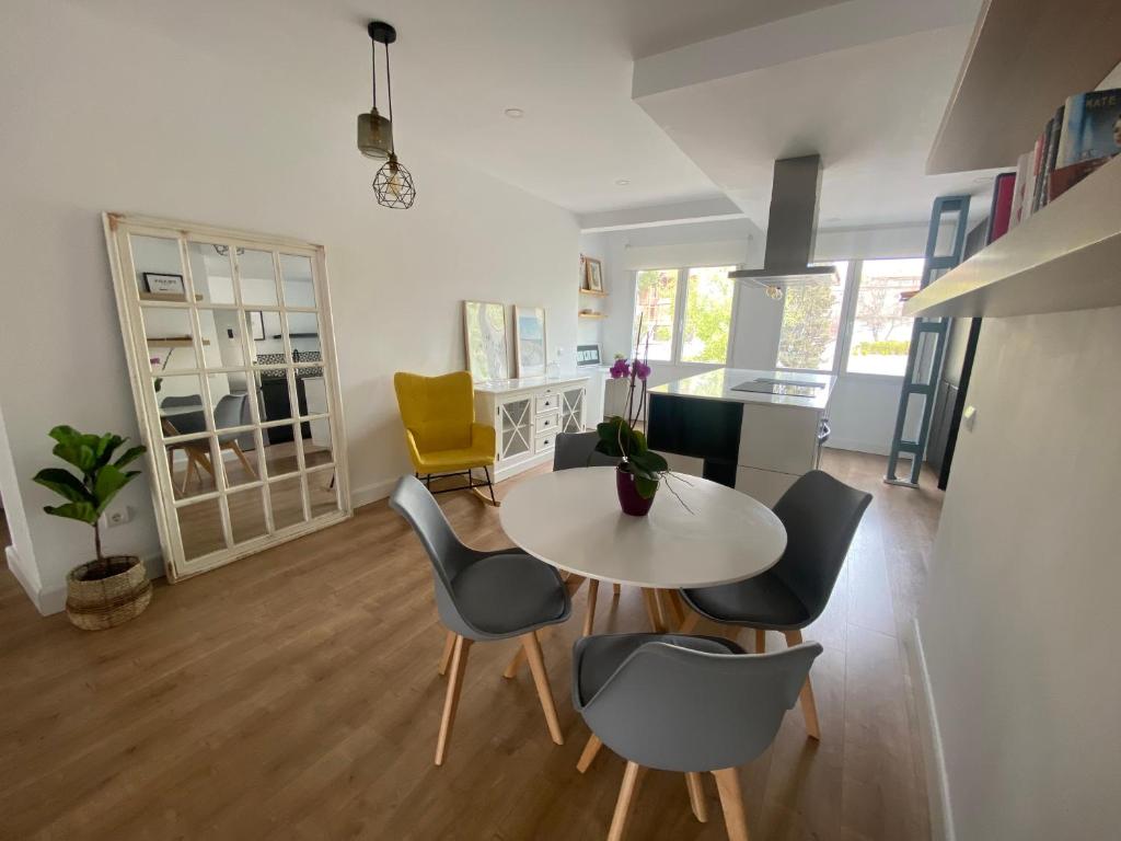 APARTAMENTO RECONQUISTA