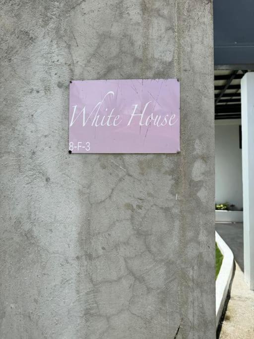 Certifikát, hodnocení, plakát nebo jiný dokument vystavený v ubytování Valencia Pool studio