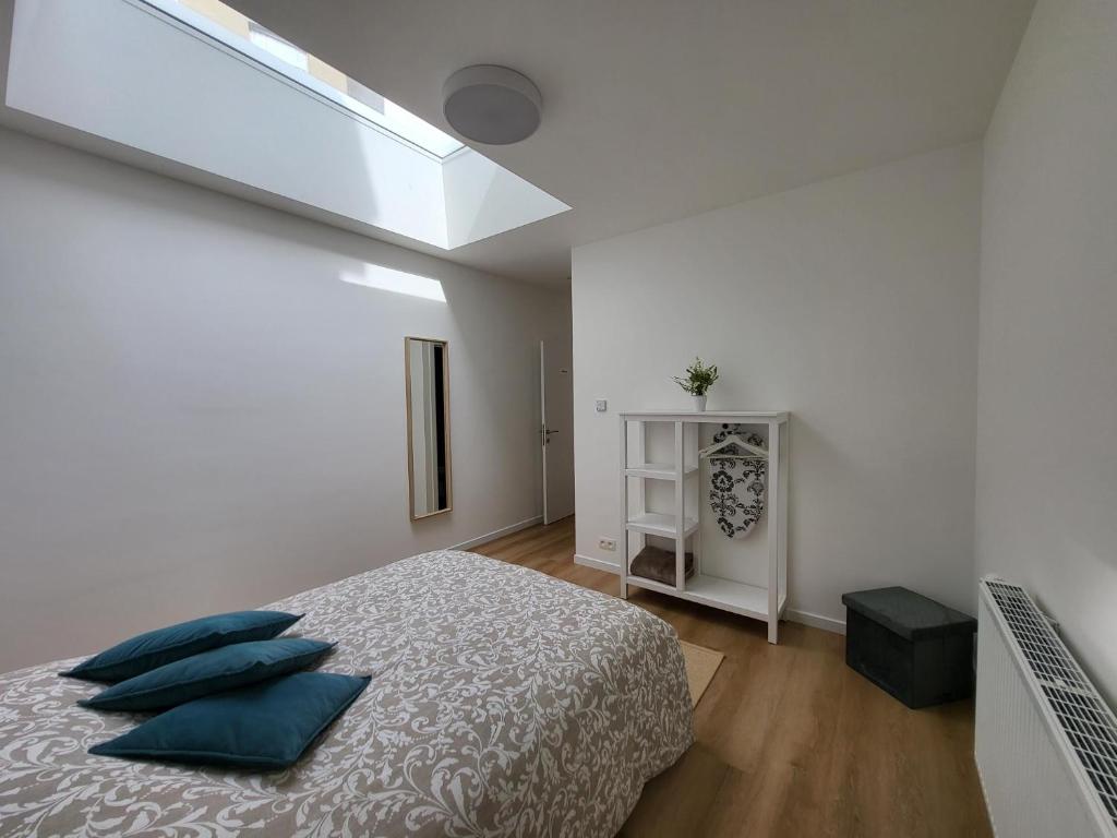 Postel nebo postele na pokoji v ubytování Private rooms - European Quarter