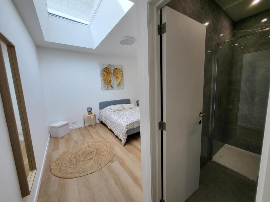 Postel nebo postele na pokoji v ubytování Private rooms - European Quarter