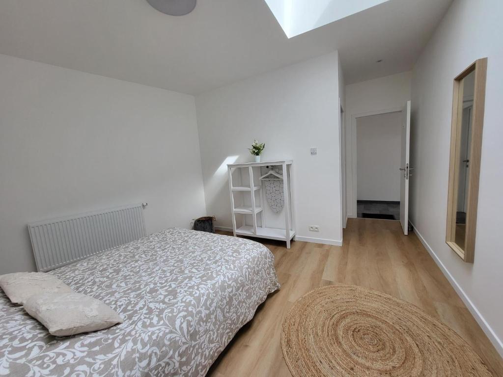 Postel nebo postele na pokoji v ubytování Private rooms - European Quarter