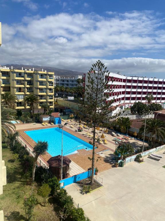 Bazén v ubytování Epicentro Maspalomas nebo v jeho okolí