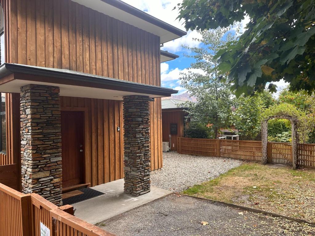 Wanaka Springs Lodge - Resim 14