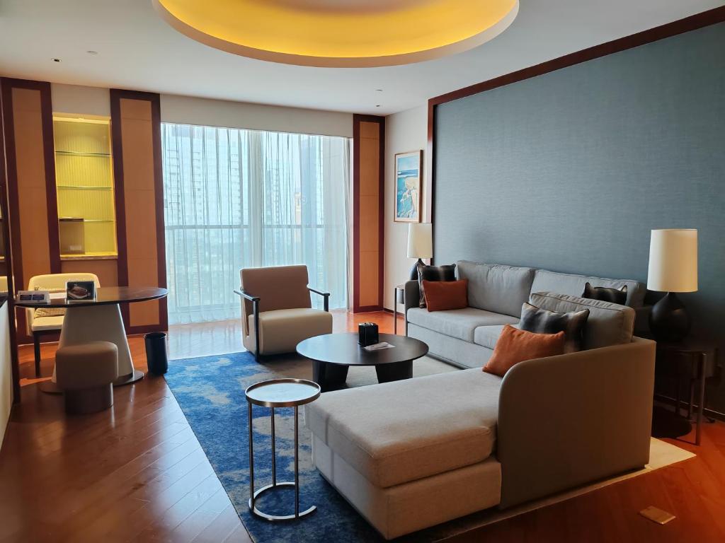 Posezení v ubytování Sheraton Zhoushan Hotel