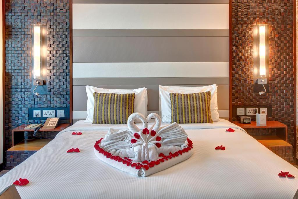 
Junior Suite - Complimentary Shuttle Bus to Beach & Mall of the Emirates
