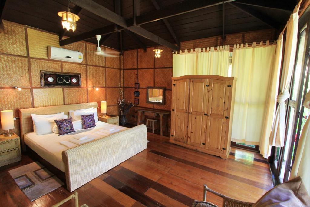 Amber Sands Beach Resort - 5