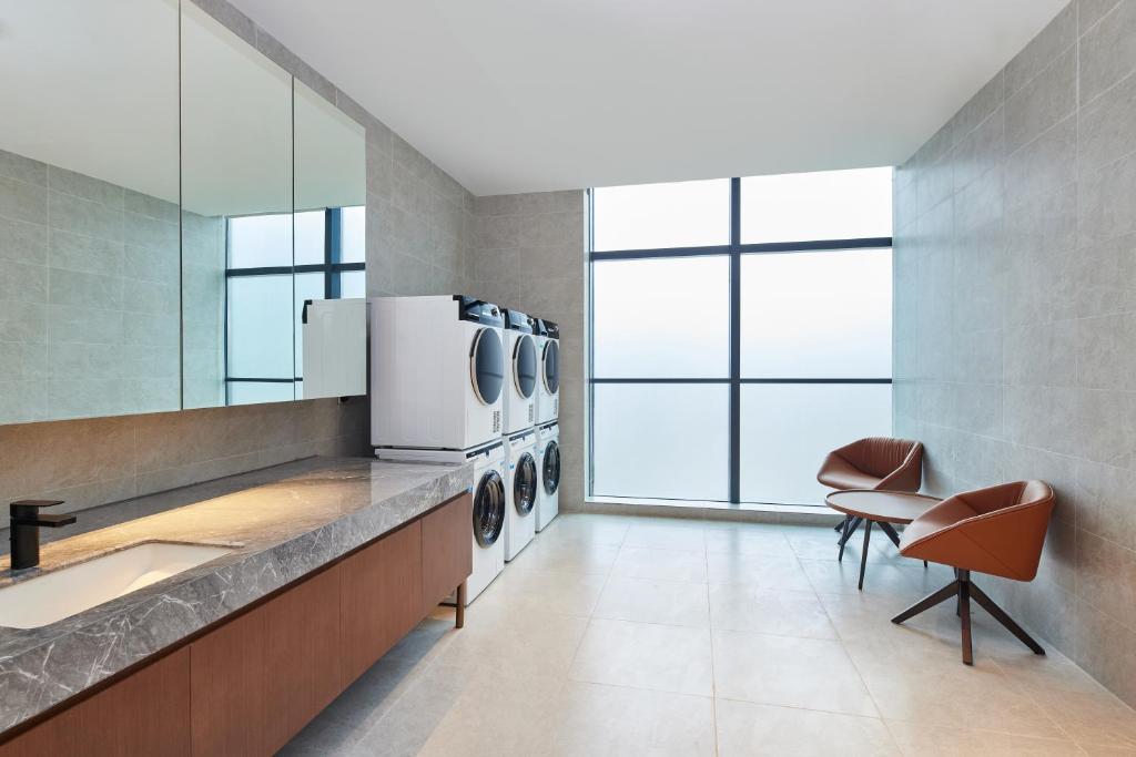 Kuchyň nebo kuchyňský kout v ubytování Four Points by Sheraton Xi’an High-Tech Zone