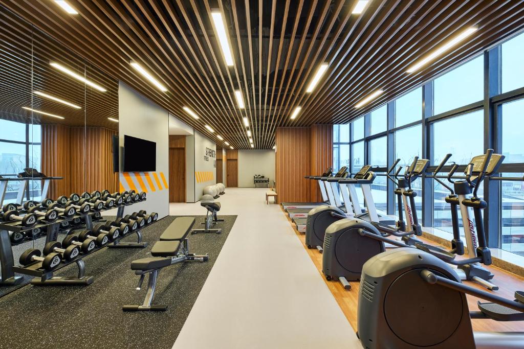 Fitness centrum a/nebo fitness zařízení v ubytování Four Points by Sheraton Xi’an High-Tech Zone