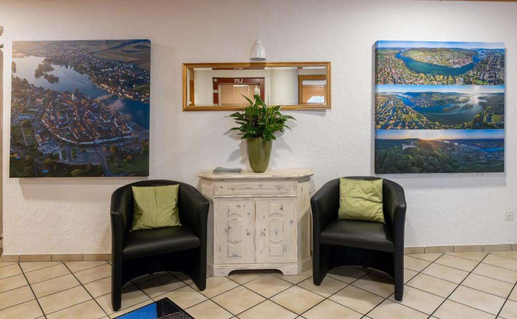 Posezení v ubytování Hotel Adler