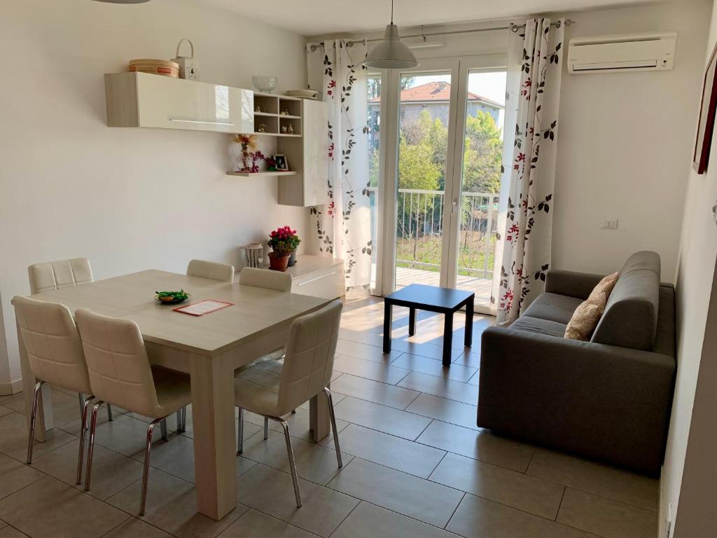 Posedenie v ubytovaní Ennodio Apartment