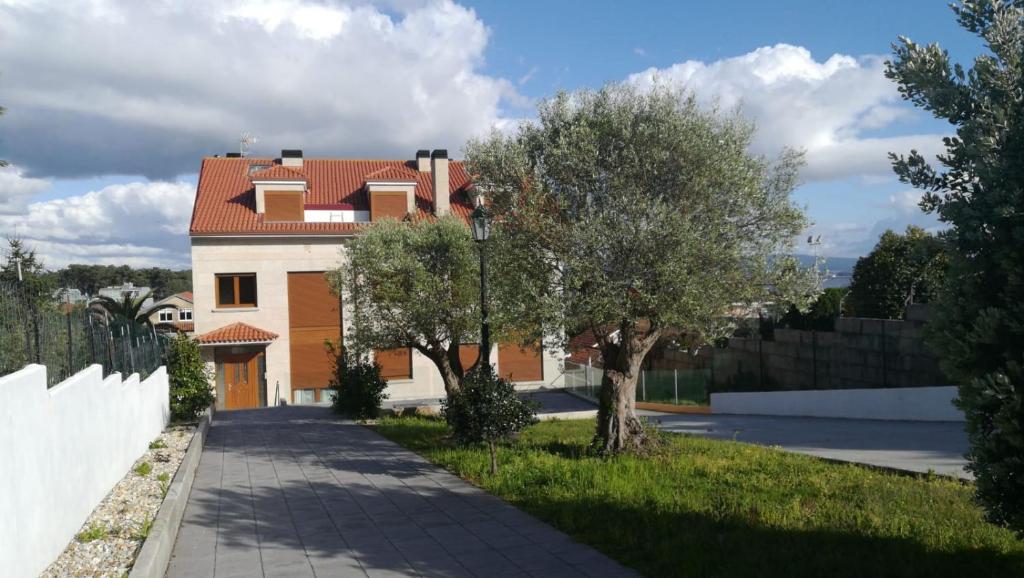 Το κτήριο όπου στεγάζεται  το διαμέρισμα