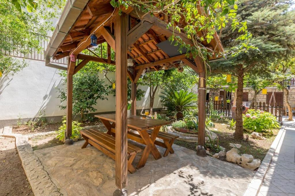 Apartment Paradise Garden