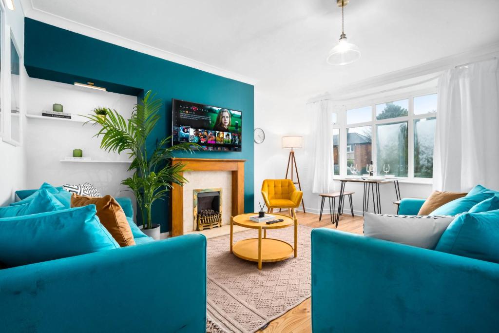 Ruang duduk di Luxury 3 Bedroom House - Garden - Parking - Interior Designed - Netflix - Wifi - 52H