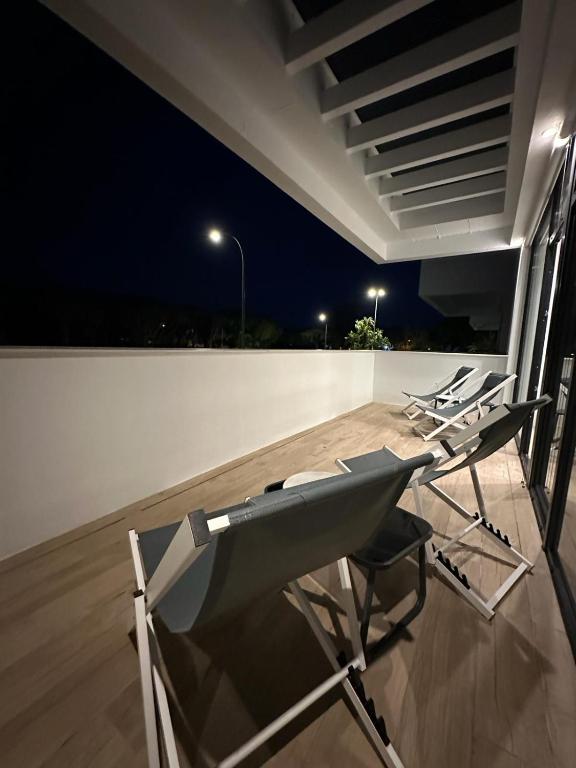 Balkón nebo terasa v ubytování VILLA SARAH Barrosa Playa
