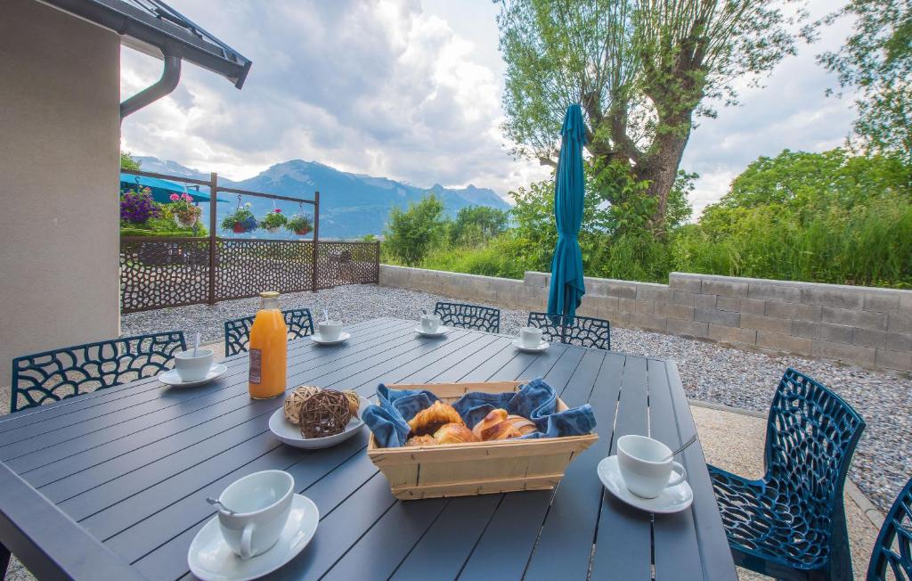 Mad i feriehuset eller i nærheden