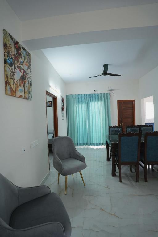 Posezení v ubytování Yellow Bells Serviced Apartments Hitech City
